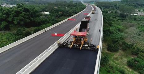國(guó)慶不停工，大潮高速潮州段沖刺10月底路面工程完工